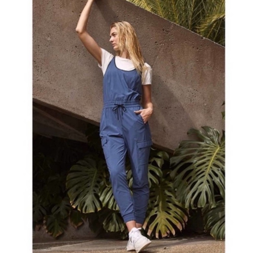 Athleta Unbound Jumpsuit, Size Medium